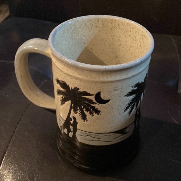 Florida Lovers Ceramic Mug - Black and Cream - Picture 4 of 6